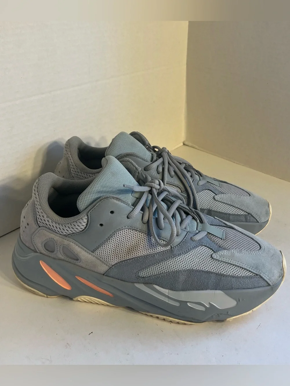 MEN'S 2019 ADIDAS YEEZY BOOST 700 RUNNING SNEAKERS (INERTIA) (SIZE 12) EXCELLENT